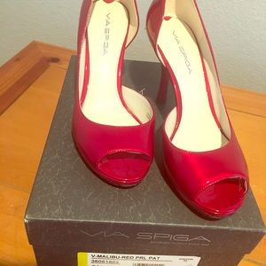 Via Spiga Red Patent Heels 6 1/2.
